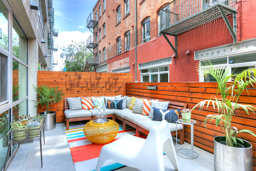 Когда мода вдохновляет дизайн: Желтый цвет дома Fendi