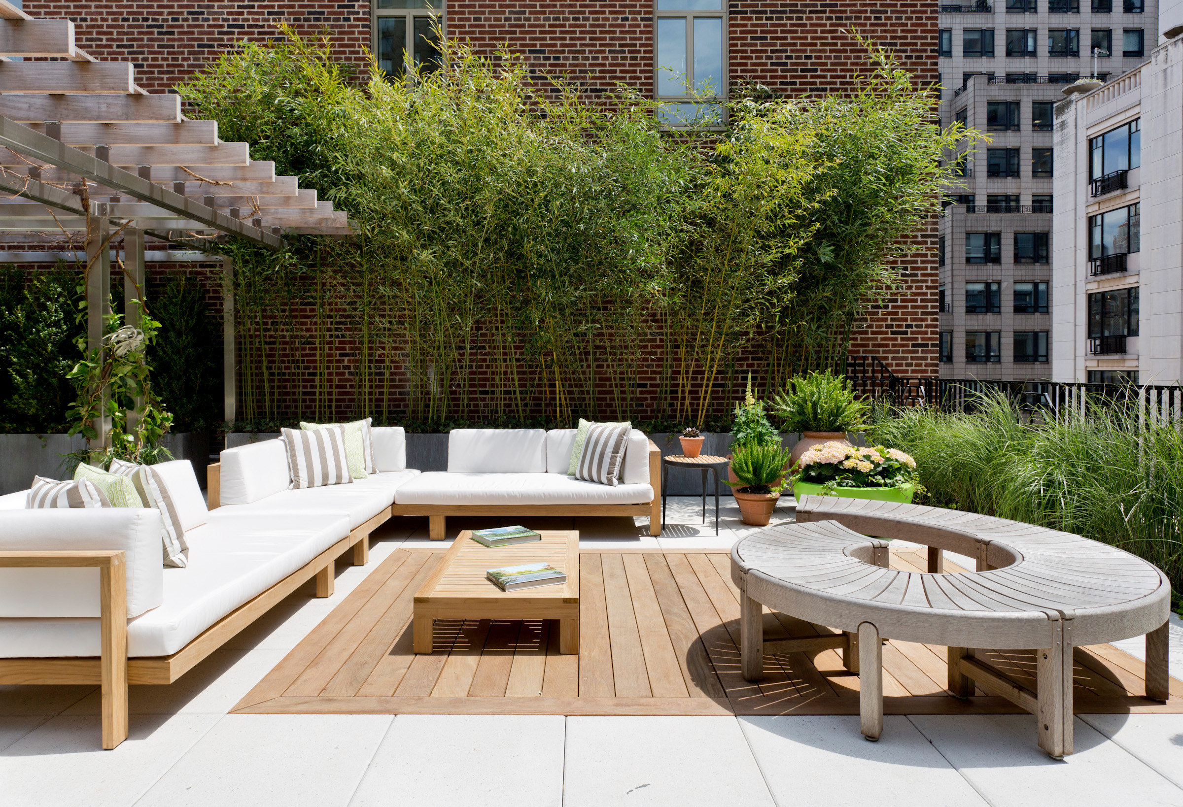 Микротренды: Глянец и яркие краски на выставке Kips Bay Decorator Show