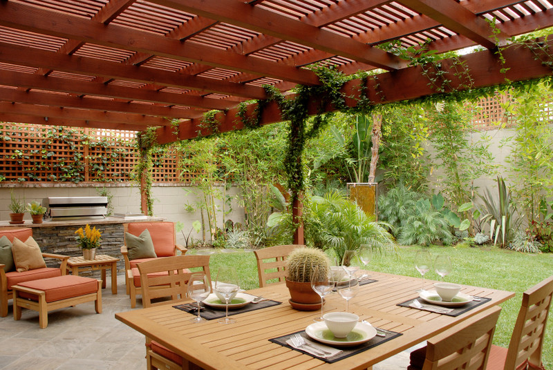 Что мне снег, что мне зной: Как выбрать крышу для зоны отдыха на даче