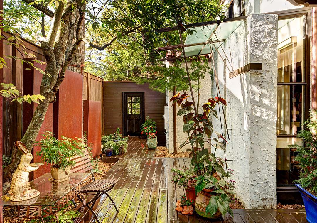 Живописное ущелье: Дизайн-решения для узких мест на участке