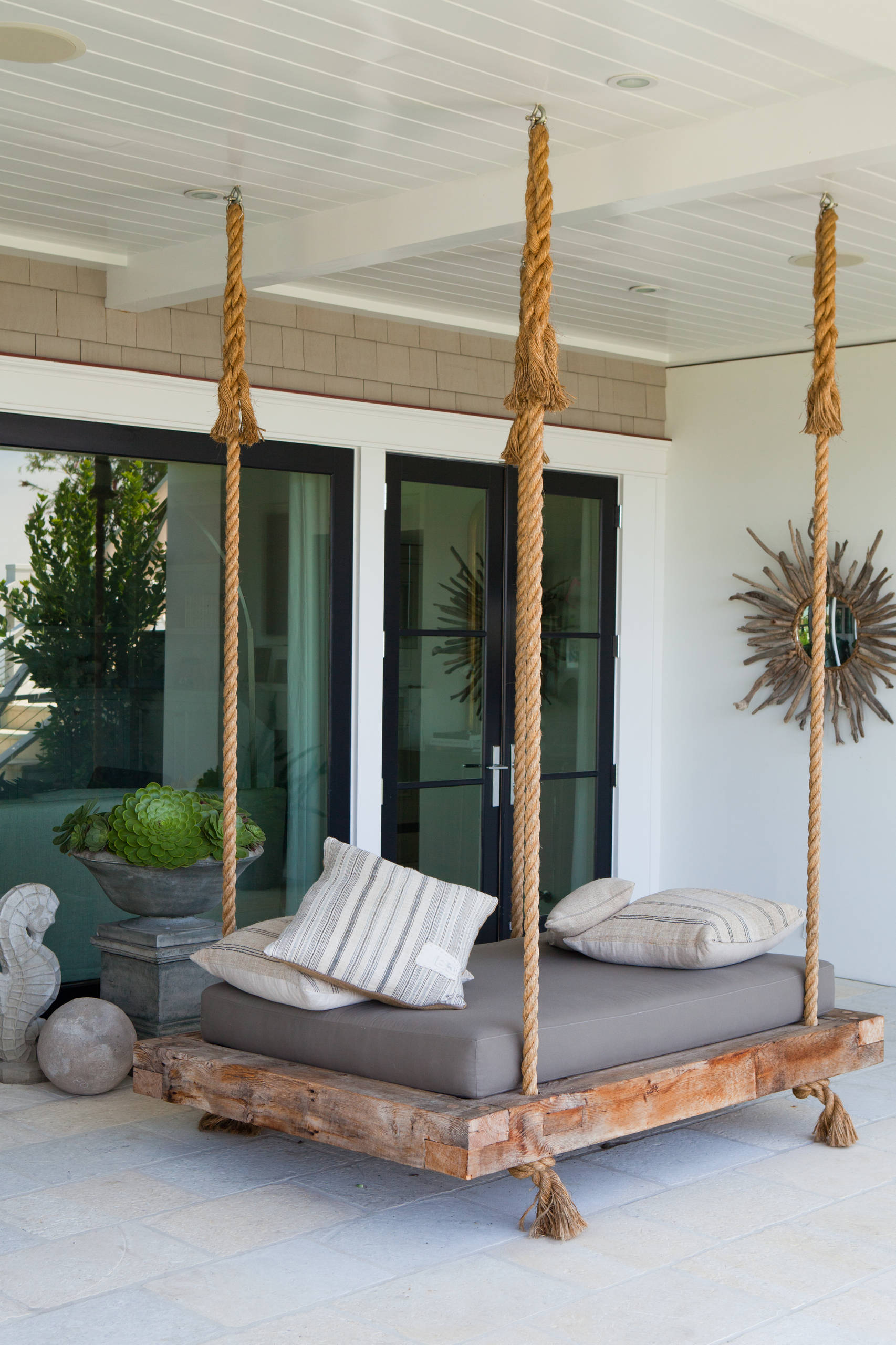 Фотоохота: 67 идей для дачных качелей