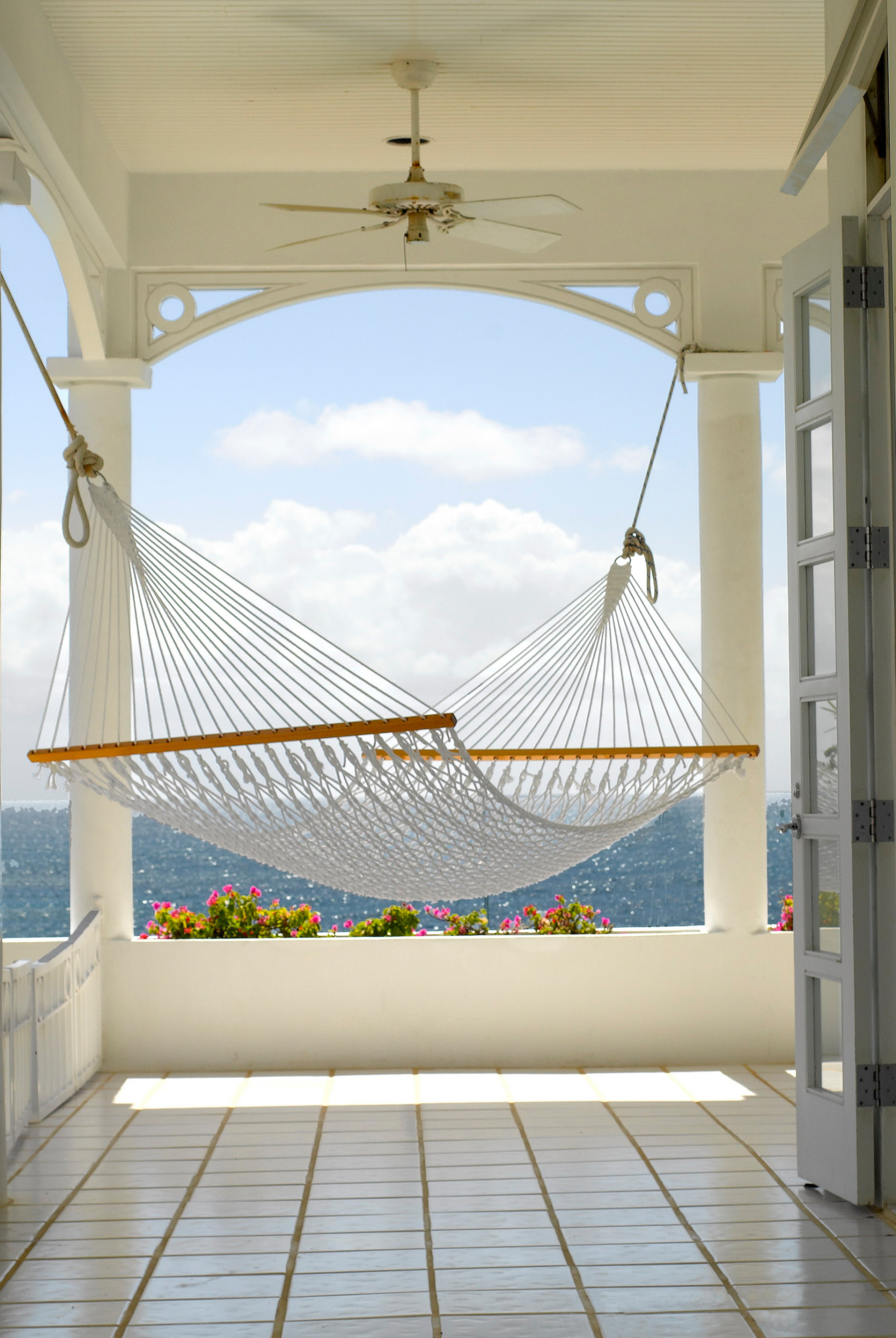 Прогулка на диване: 25 гамаков, в которых хочется провести лето