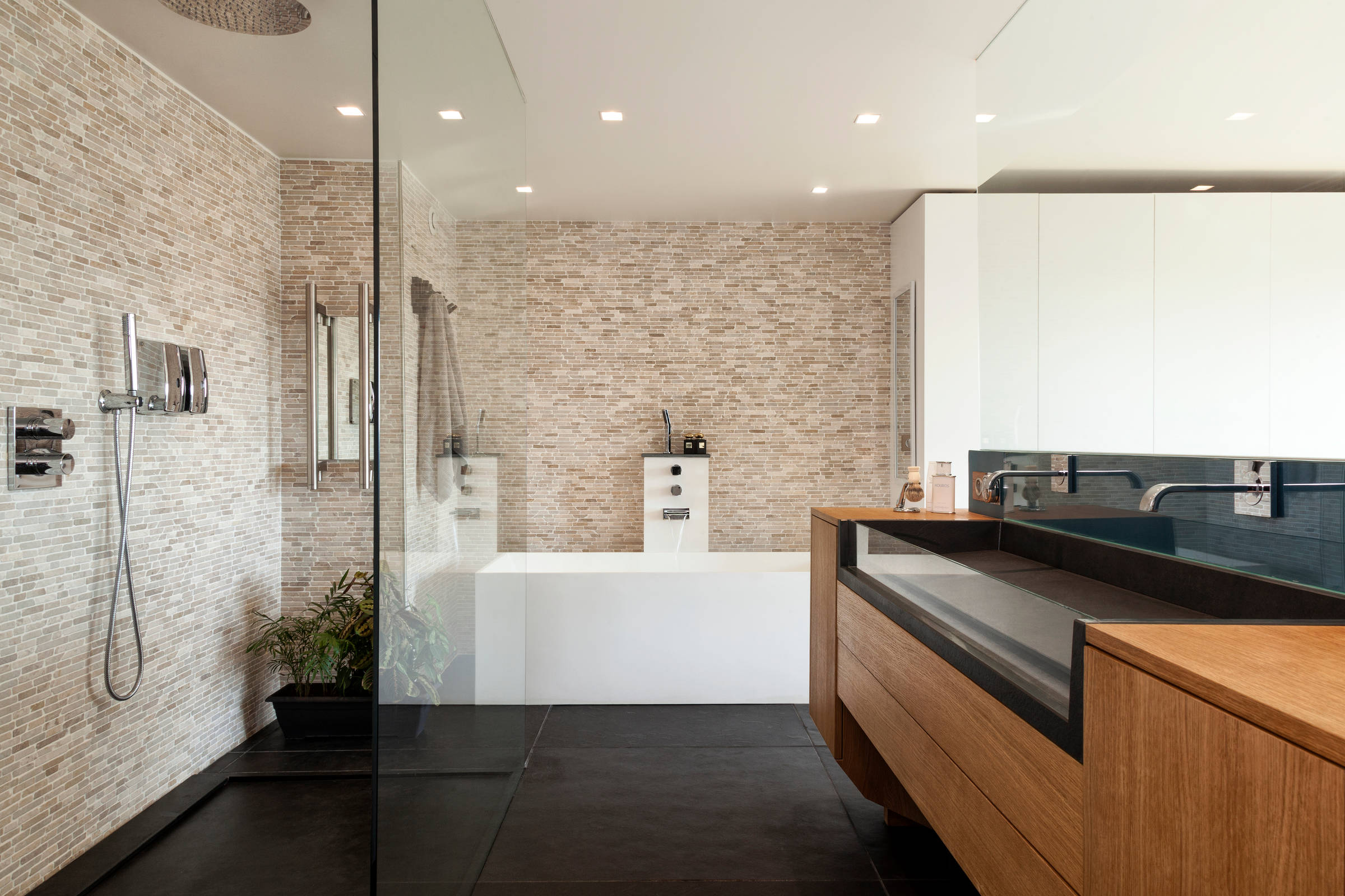 Houzz Франция: Парижская квартира с террасой, полная сюрпризов