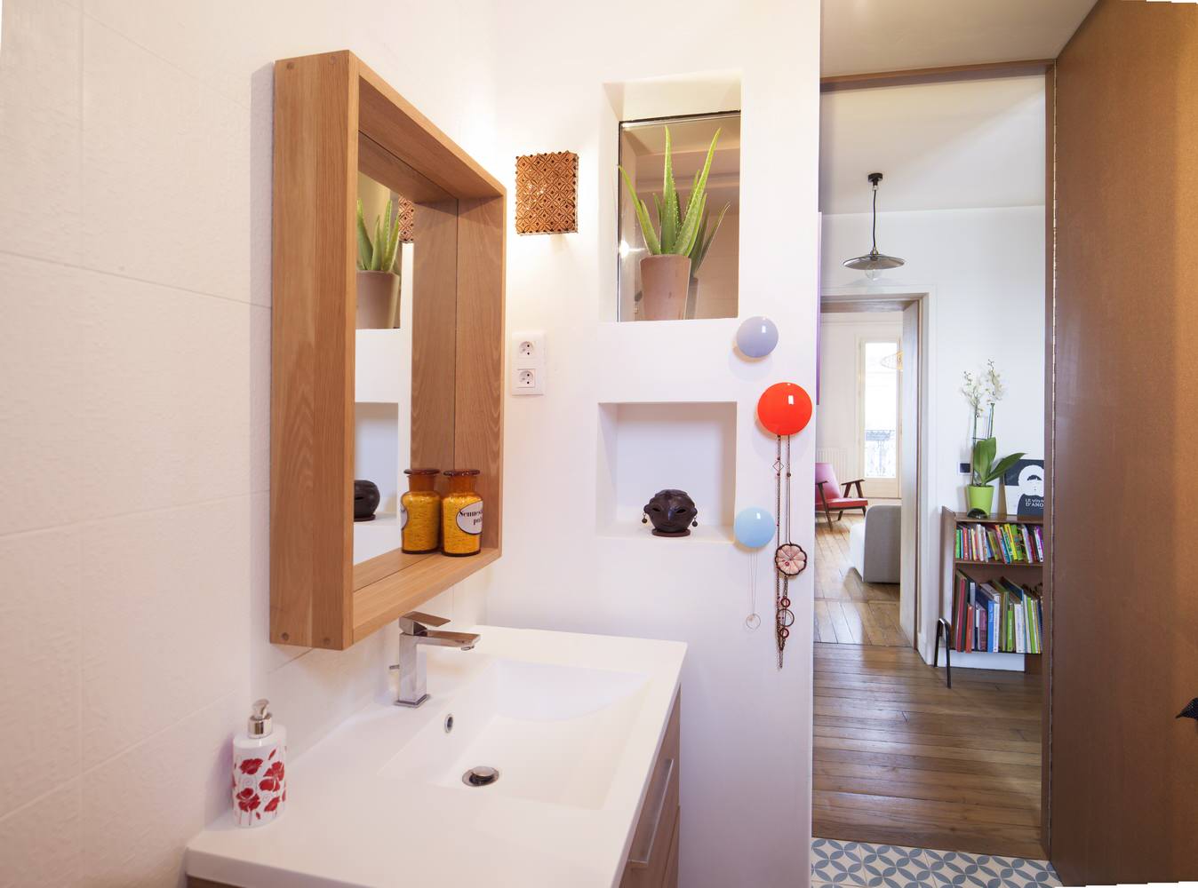 С миру по идее: Как организовать хранение в санузле?