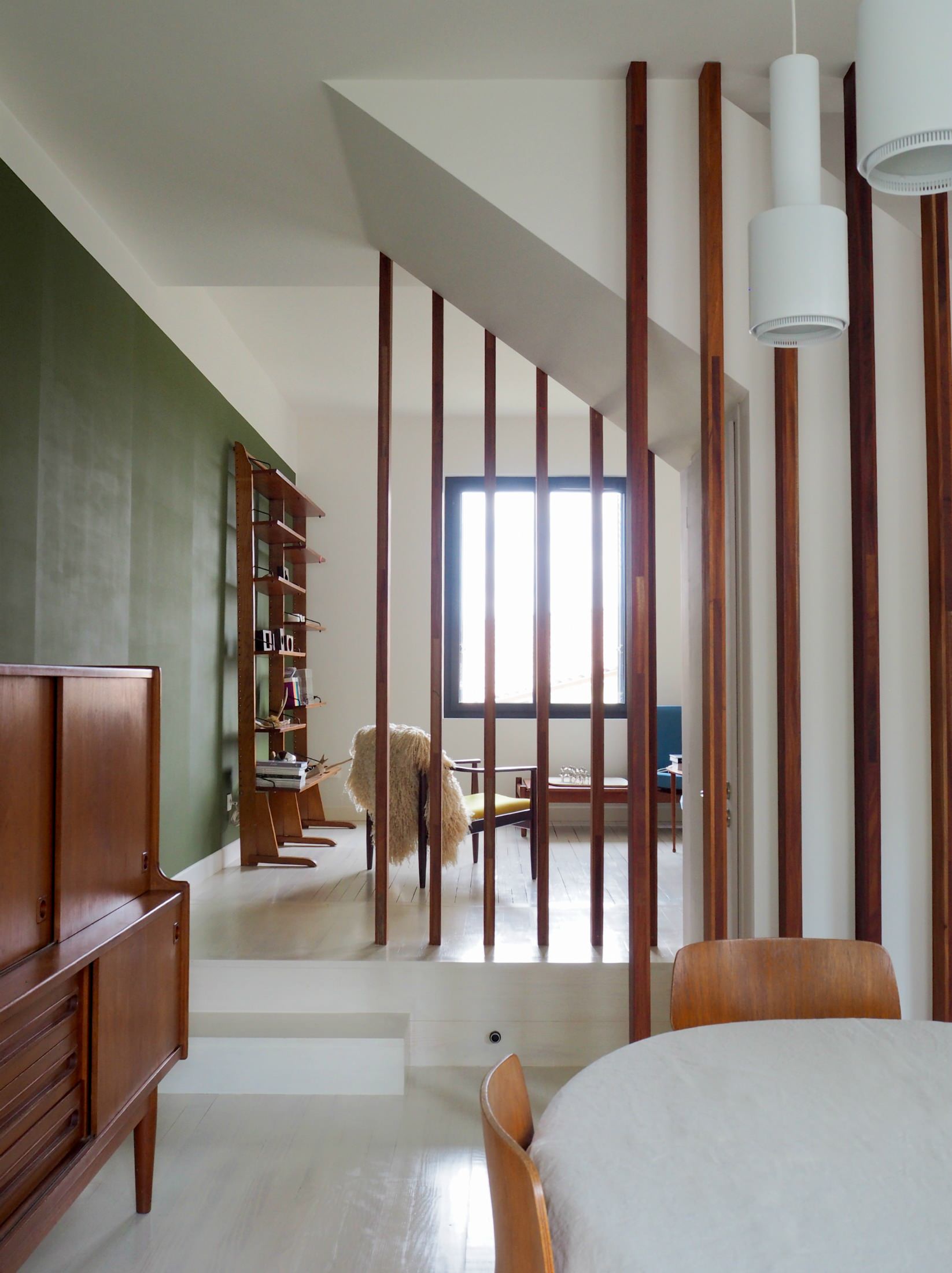 До и после: Полное обновление дома 1950-х годов в Тулузе