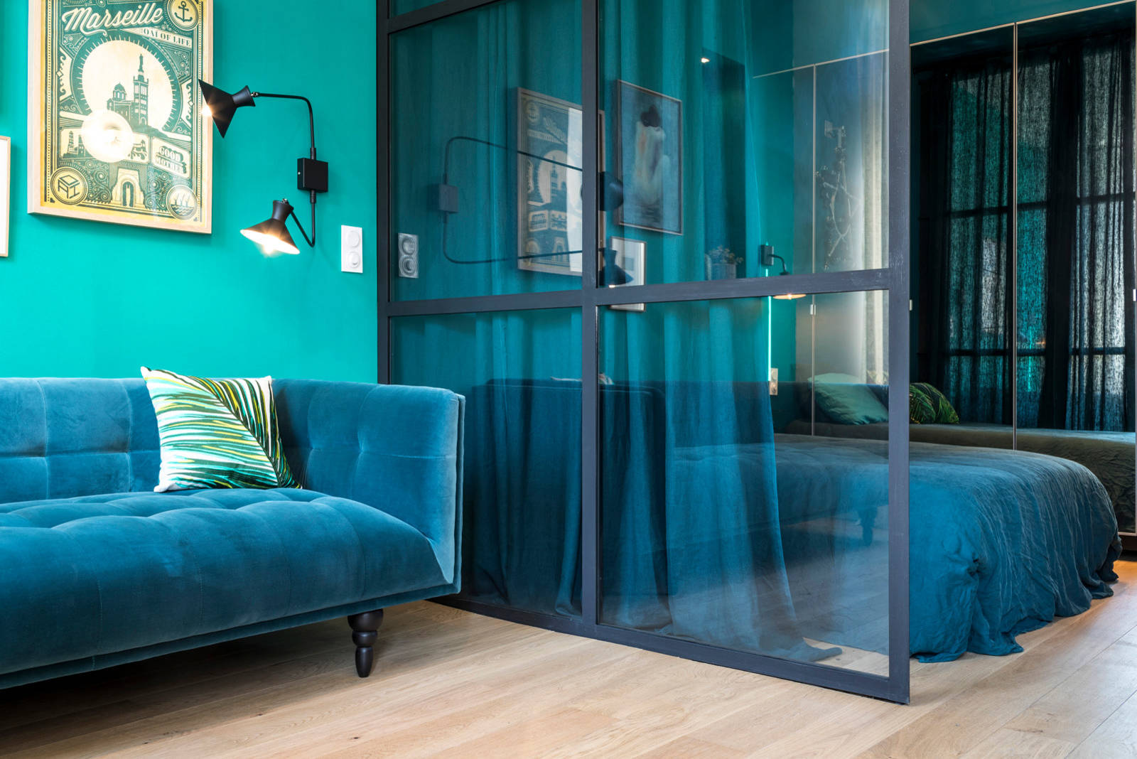 Houzz Франция: 3 проекта квартир-студий с выделенной спальней