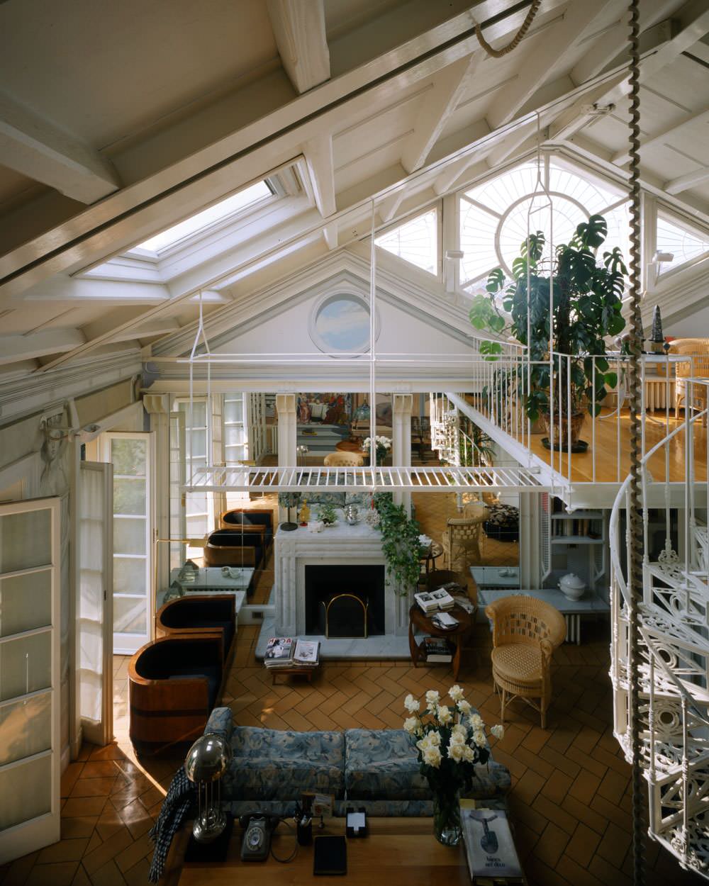 Houzz Италия: Квартира с оптической фреской-обманкой