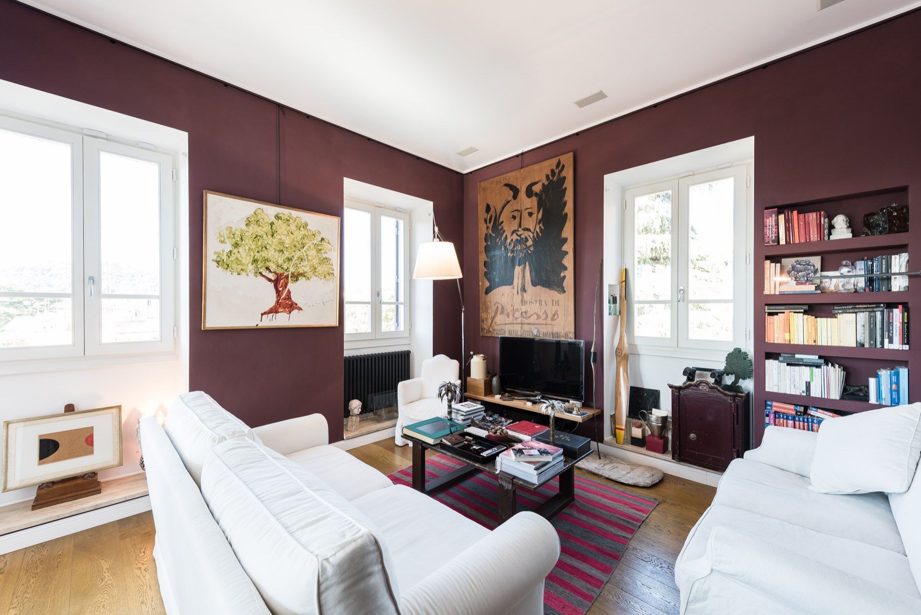 Houzz Италия: Римская квартира на последнем этаже с террасой для обедов