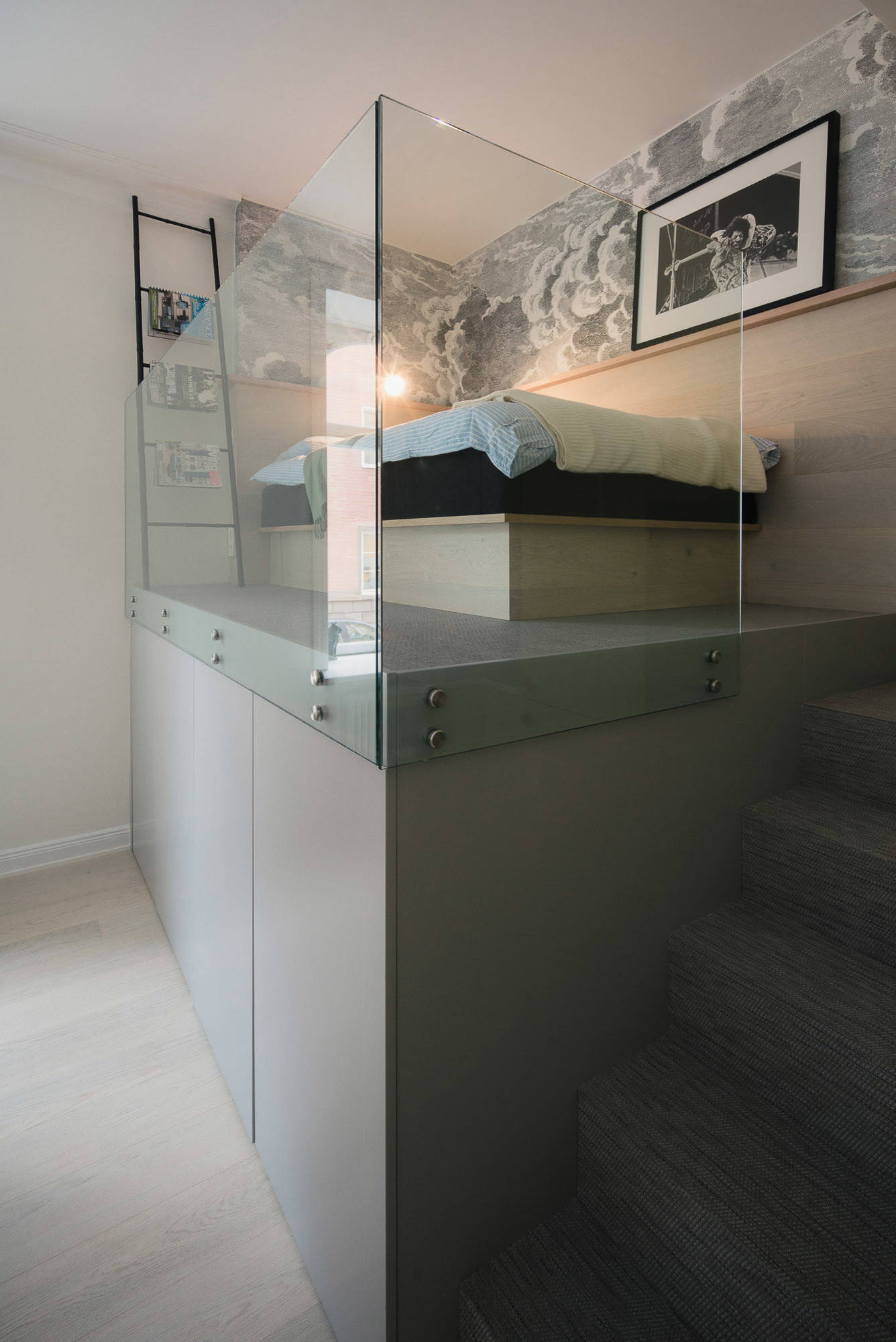 Houzz Швеция: Офис в Стокгольме, который превратился в мини-квартиру