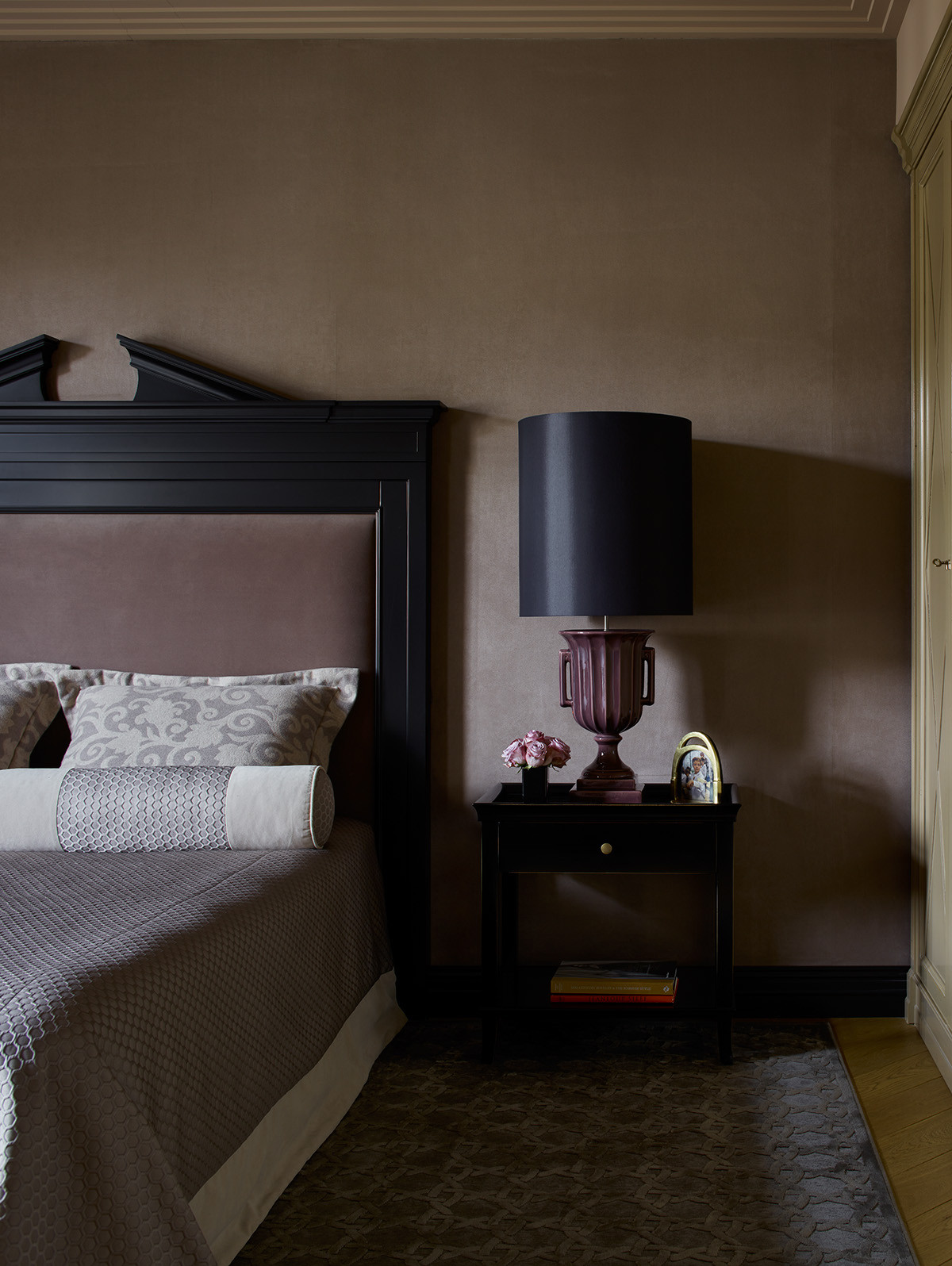 Цвета для спальни: 10 идей, чтобы оба супруга остались довольны