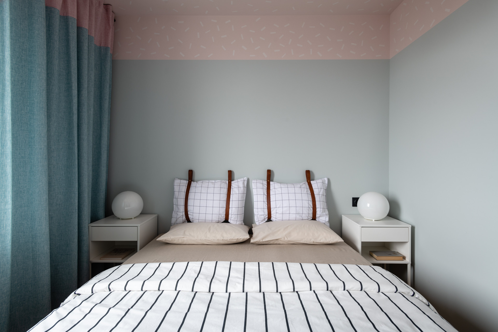 Как застилать кровать так, чтобы она была главным украшением спальни