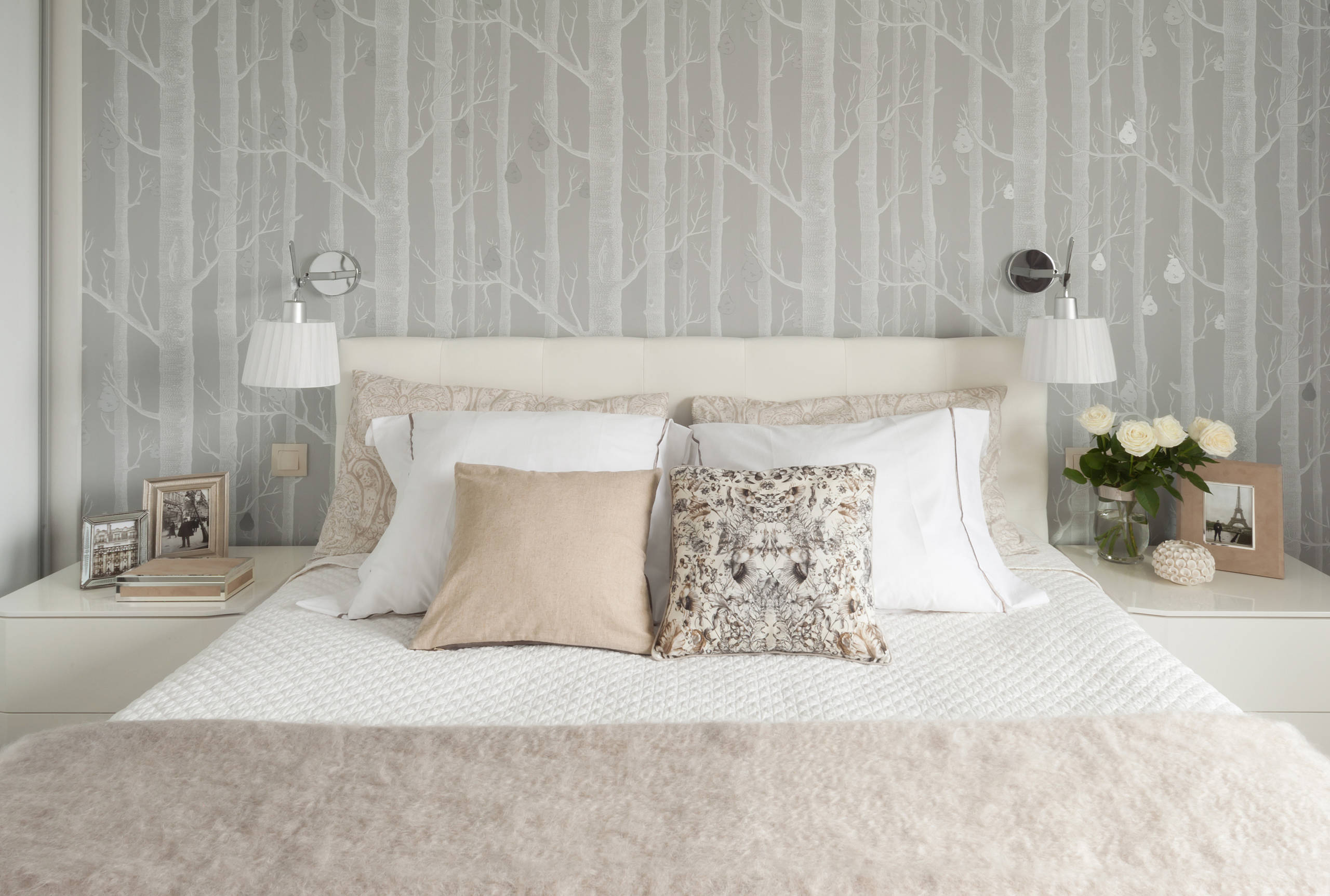 Houzz тур: Черно-белые фотографии Парижа и растворяющаяся кухня