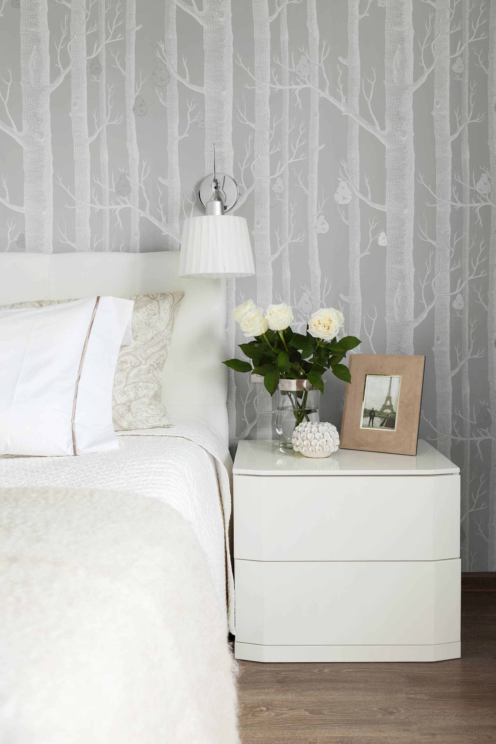 Houzz тур: Черно-белые фотографии Парижа и растворяющаяся кухня