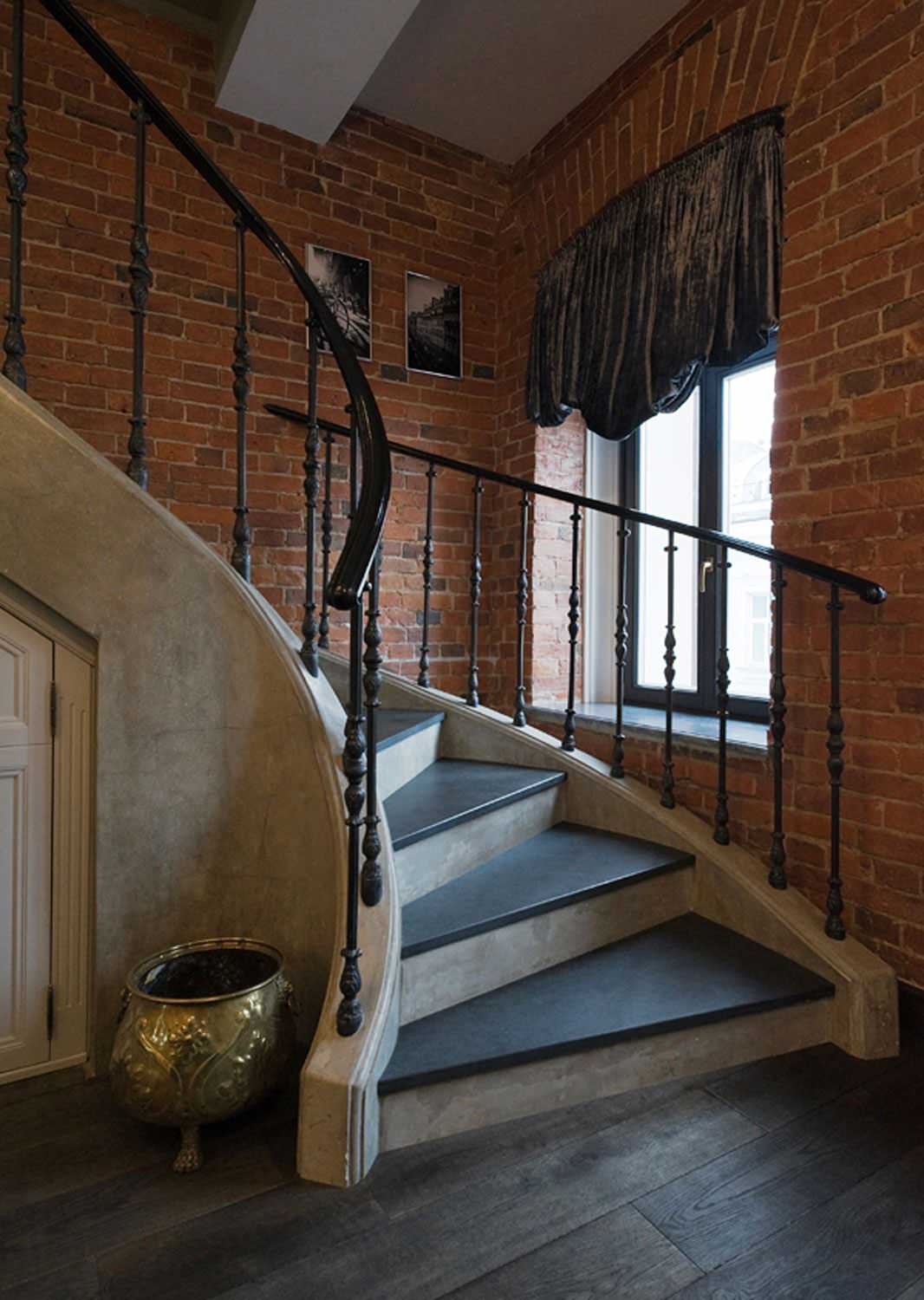 Houzz тур: Столичный лофт с коллекцией раритетов и киномотивами