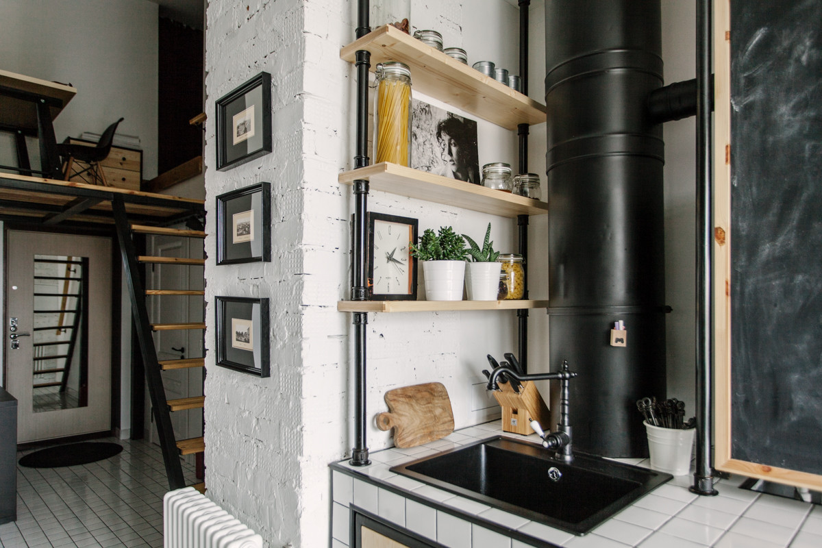 Houzz тур: Супрематическая мансарда семьи архитектора