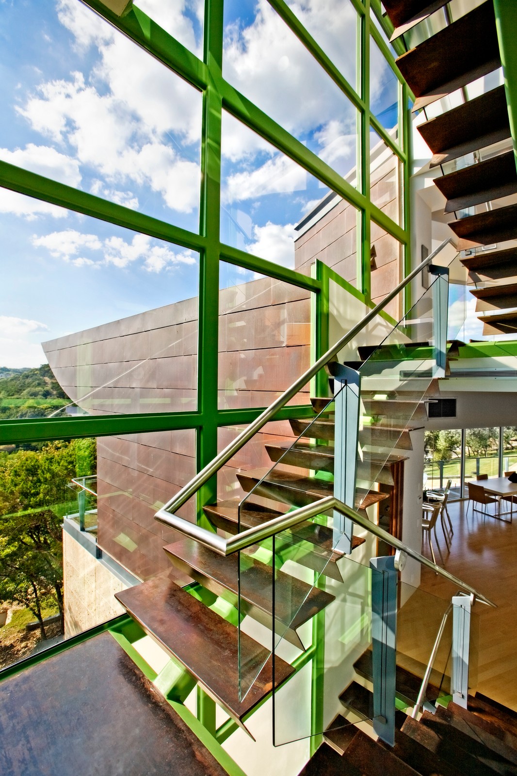 Обложка статьи: Материаловедение: Декоративные возможности современных окон