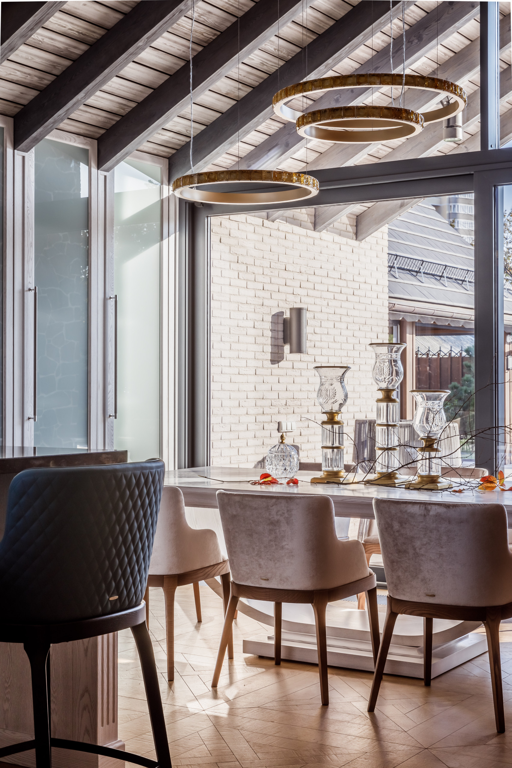 Houzz тур: Дом-корабль, исчезающий на фоне неба