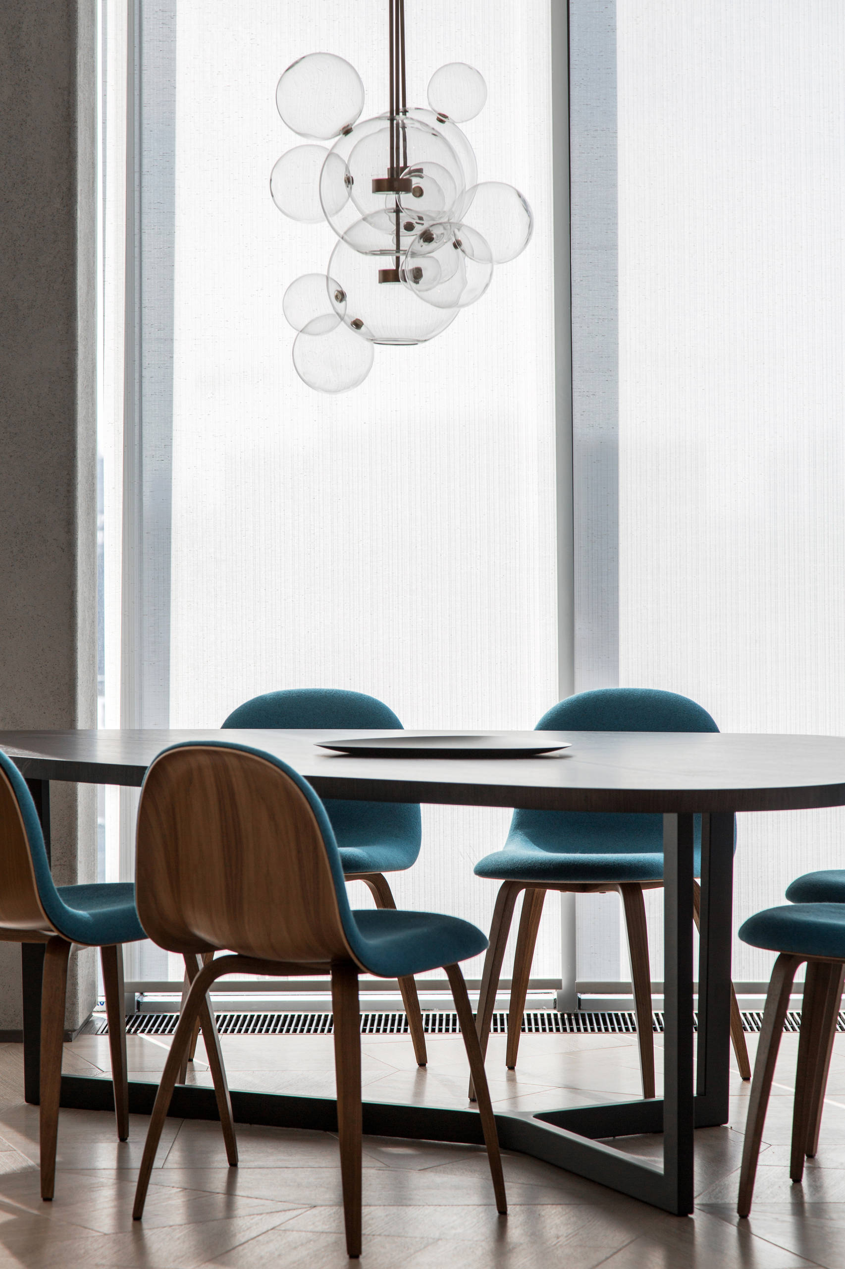 Houzz тур: Квартира с фарфоровым «ядром»