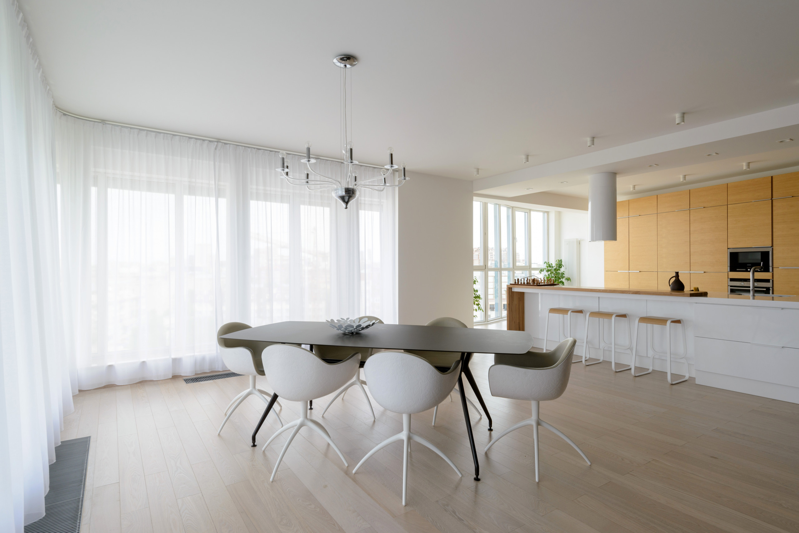 Houzz тур: Интерьер с сибирским характером в пентхаусе Новосибирска