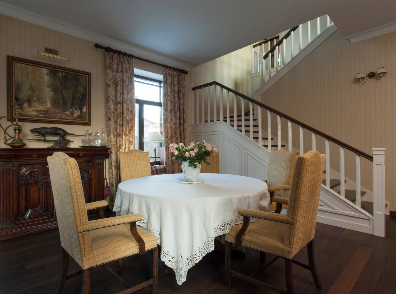 Houzz тур: Дом с английским настроением и музыкальной гостиной