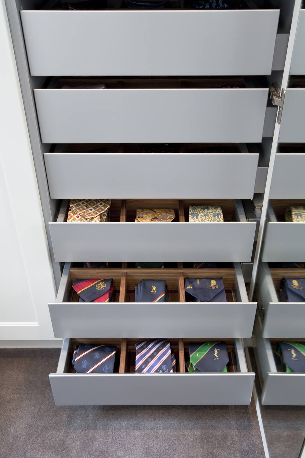 На порядок выше: Как победить хаос, царящий в шкафу