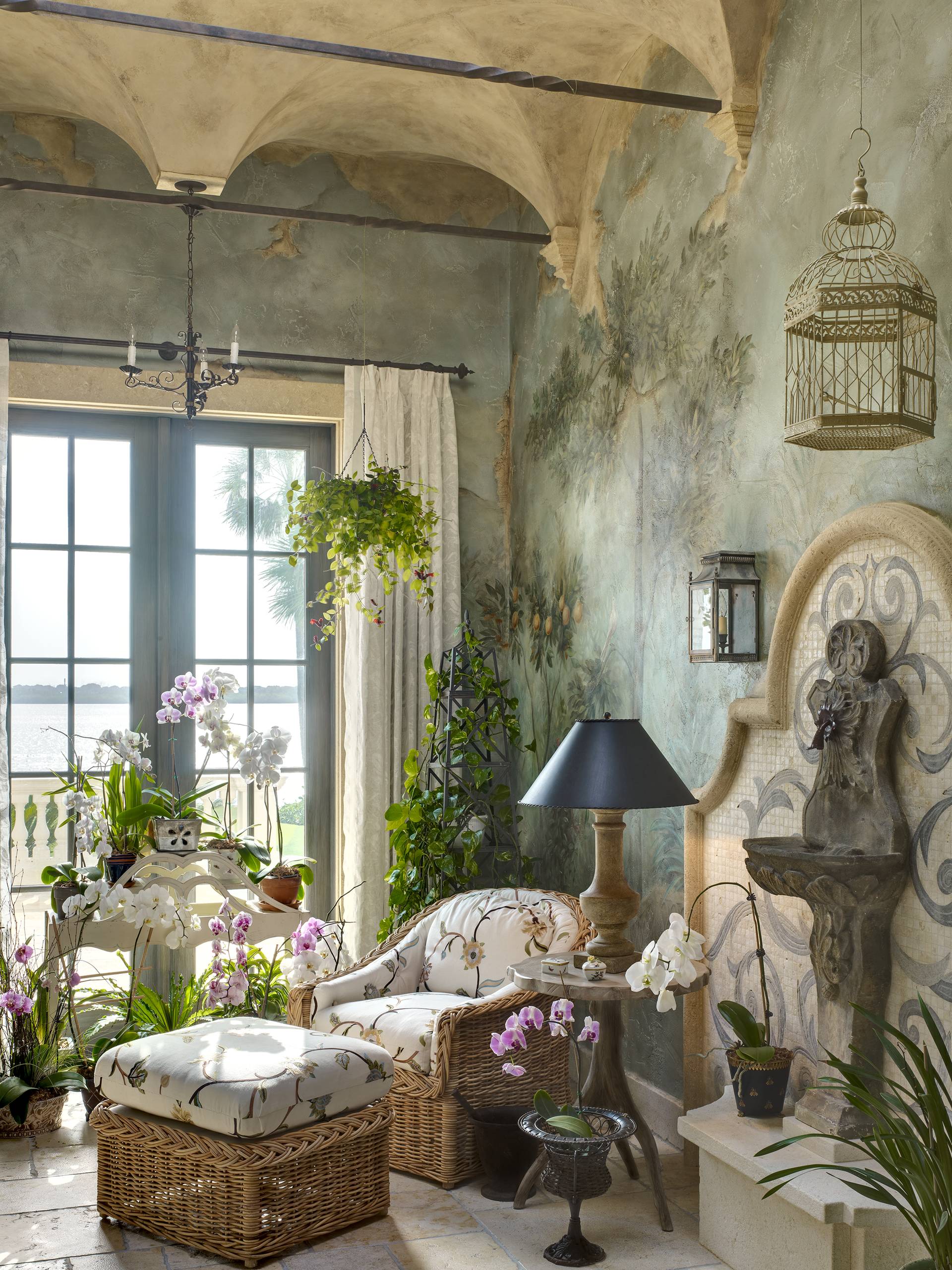 Хороший вопрос: Как ухаживать за орхидеей дома?