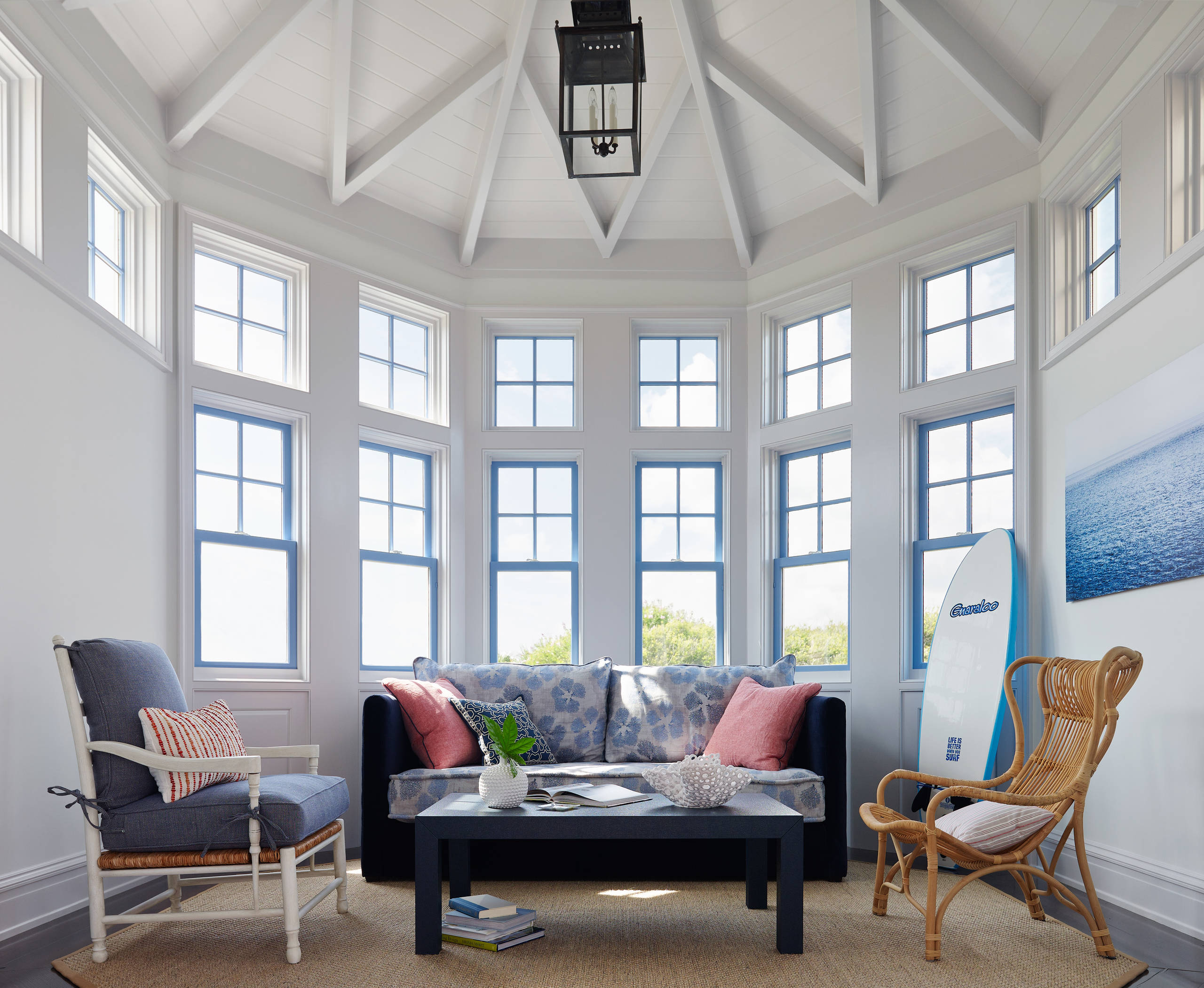 Хороший вопрос: Как самостоятельно покрасить пластиковые окна