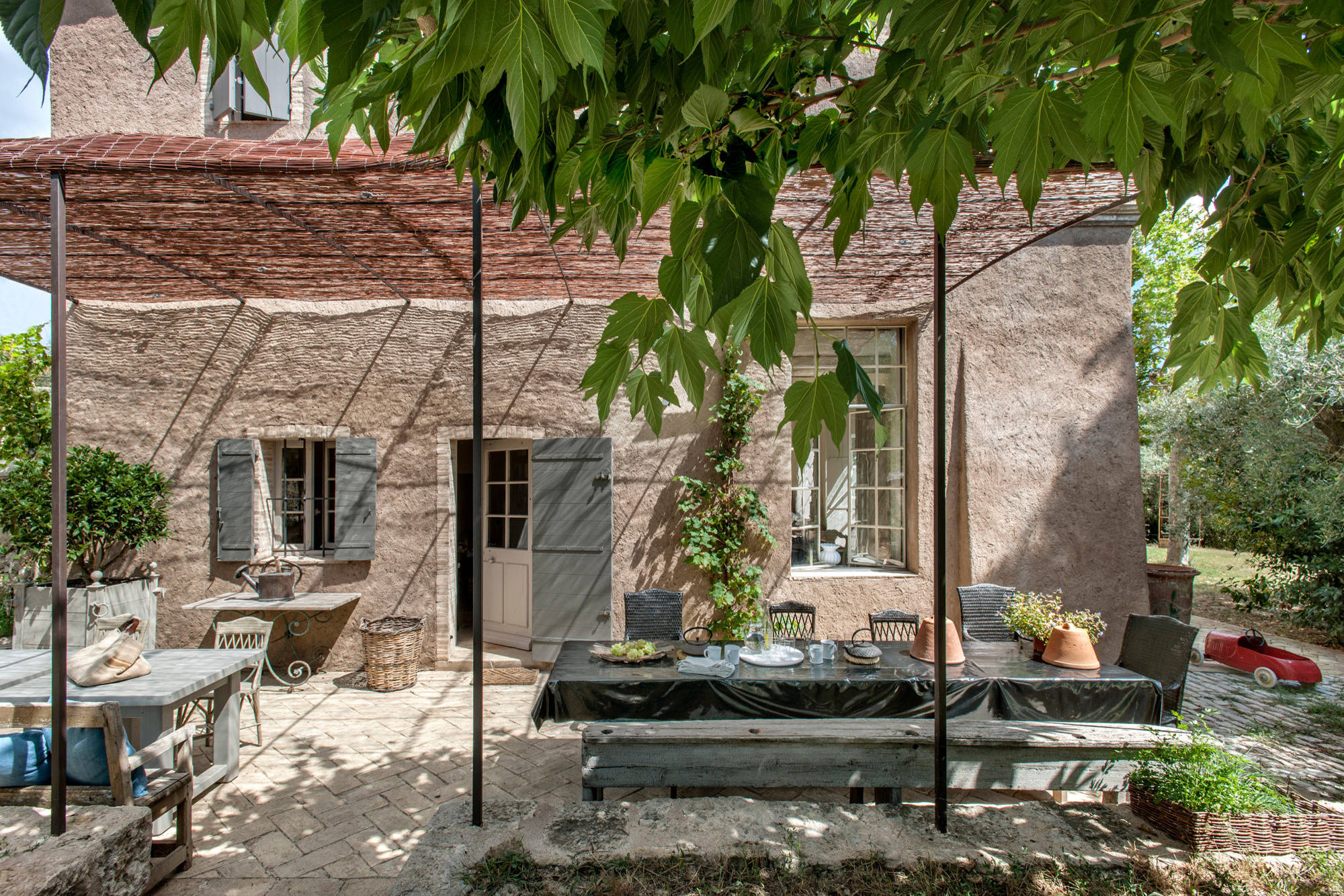 Фотоохота:  В тени 37 пергол и беседок