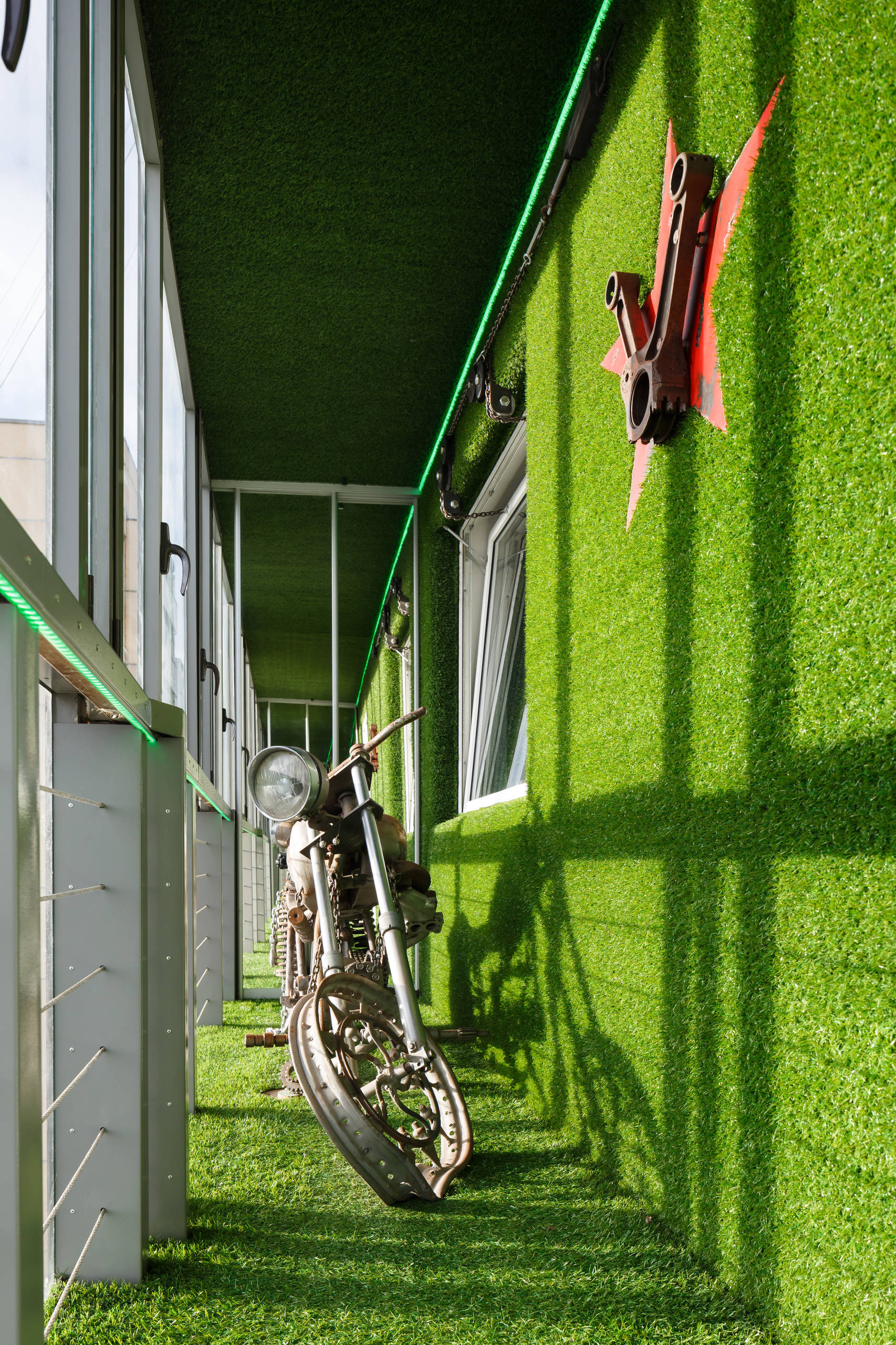 Houzz тур: Квартира сварщика-экспериментатора в Петербурге