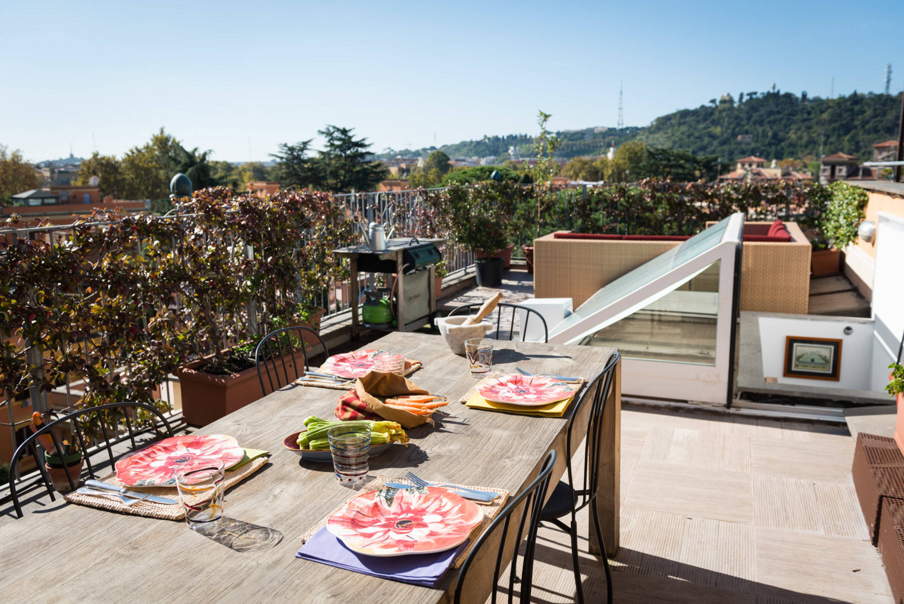 Houzz Италия: Римская квартира на последнем этаже с террасой для обедов