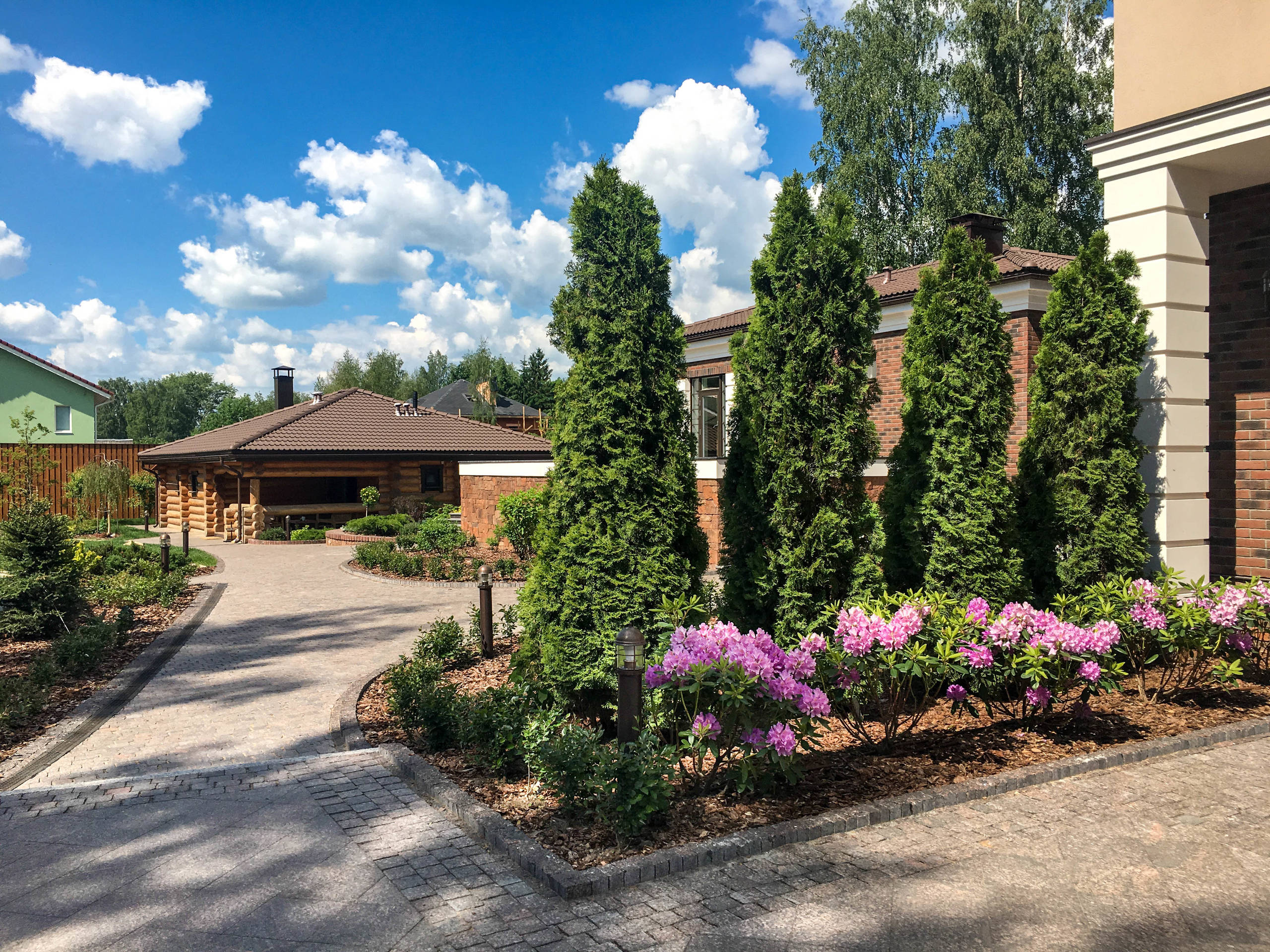 Хороший вопрос: Что посадить — однолетники или многолетники?