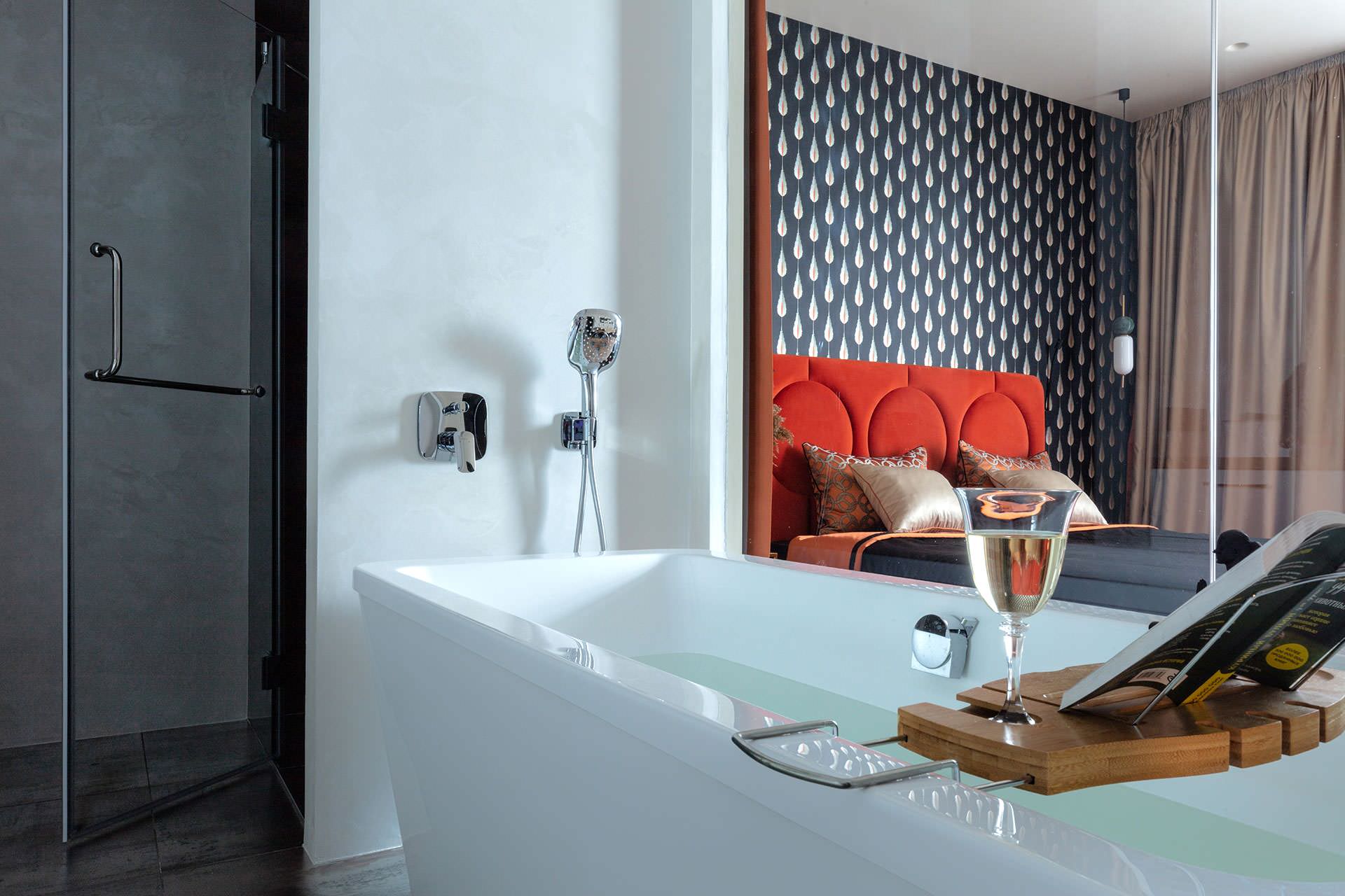 Houzz Казахстан: Квартира с потайной дверью и суперкухней