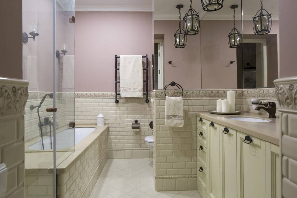 Houzz тур: Квартира в «сталинке» с зеркалами и симметрией