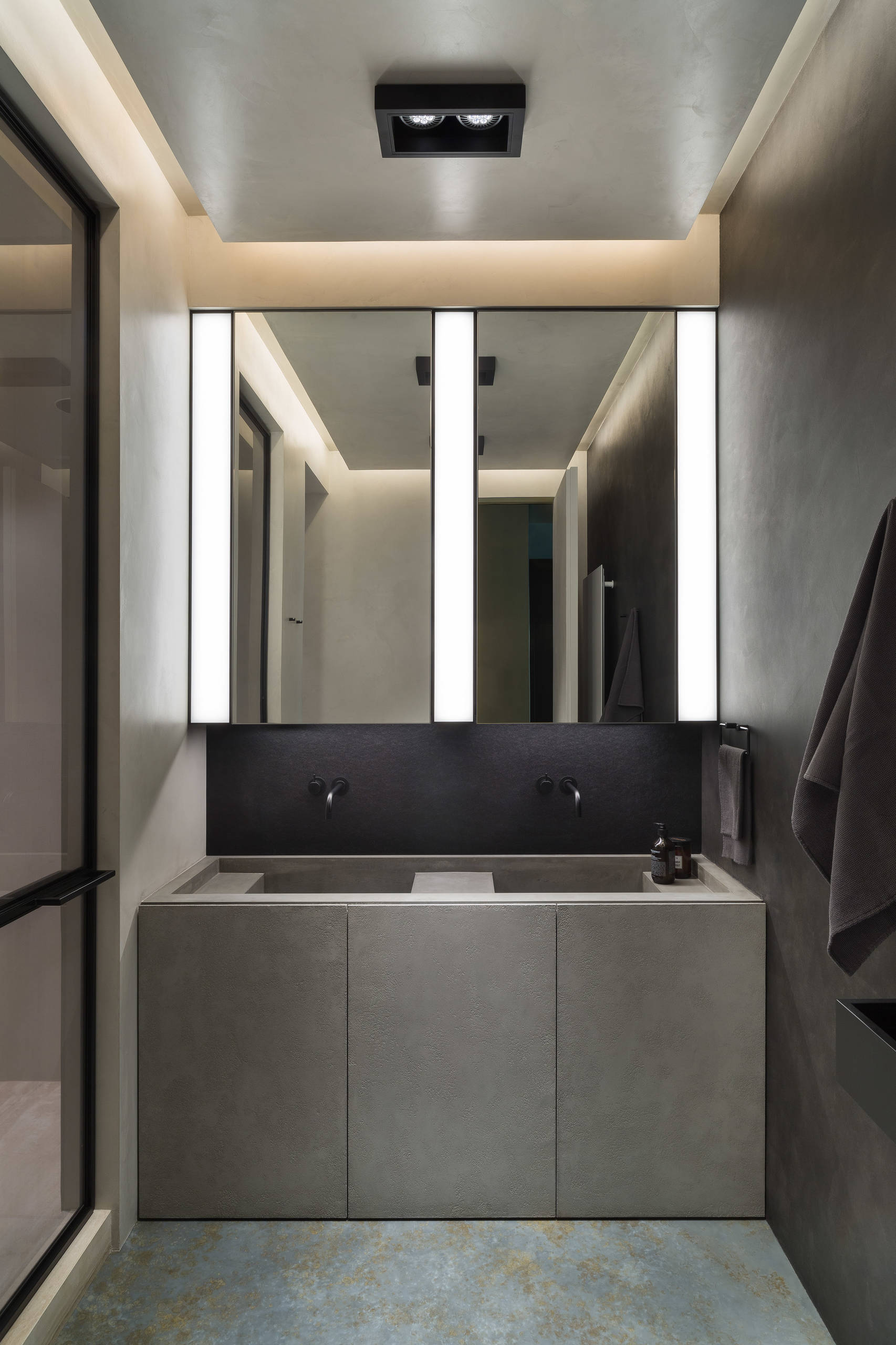 Houzz тур: Квартира для ценителей красоты бетона