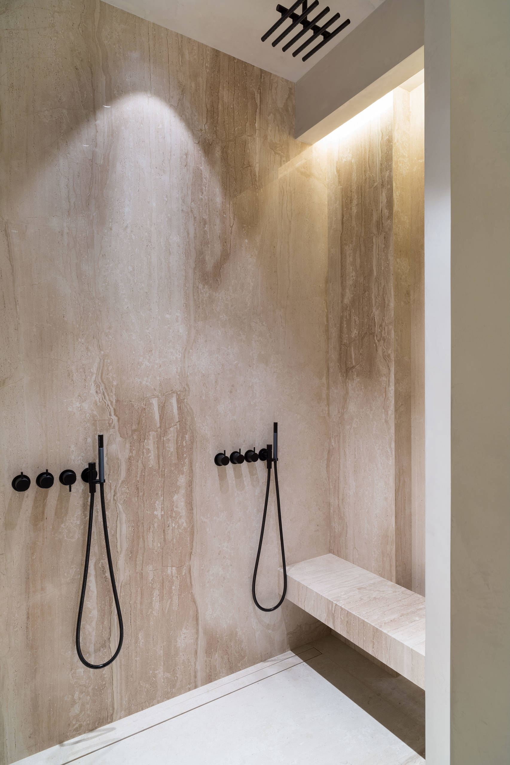 Houzz тур: Квартира для ценителей красоты бетона