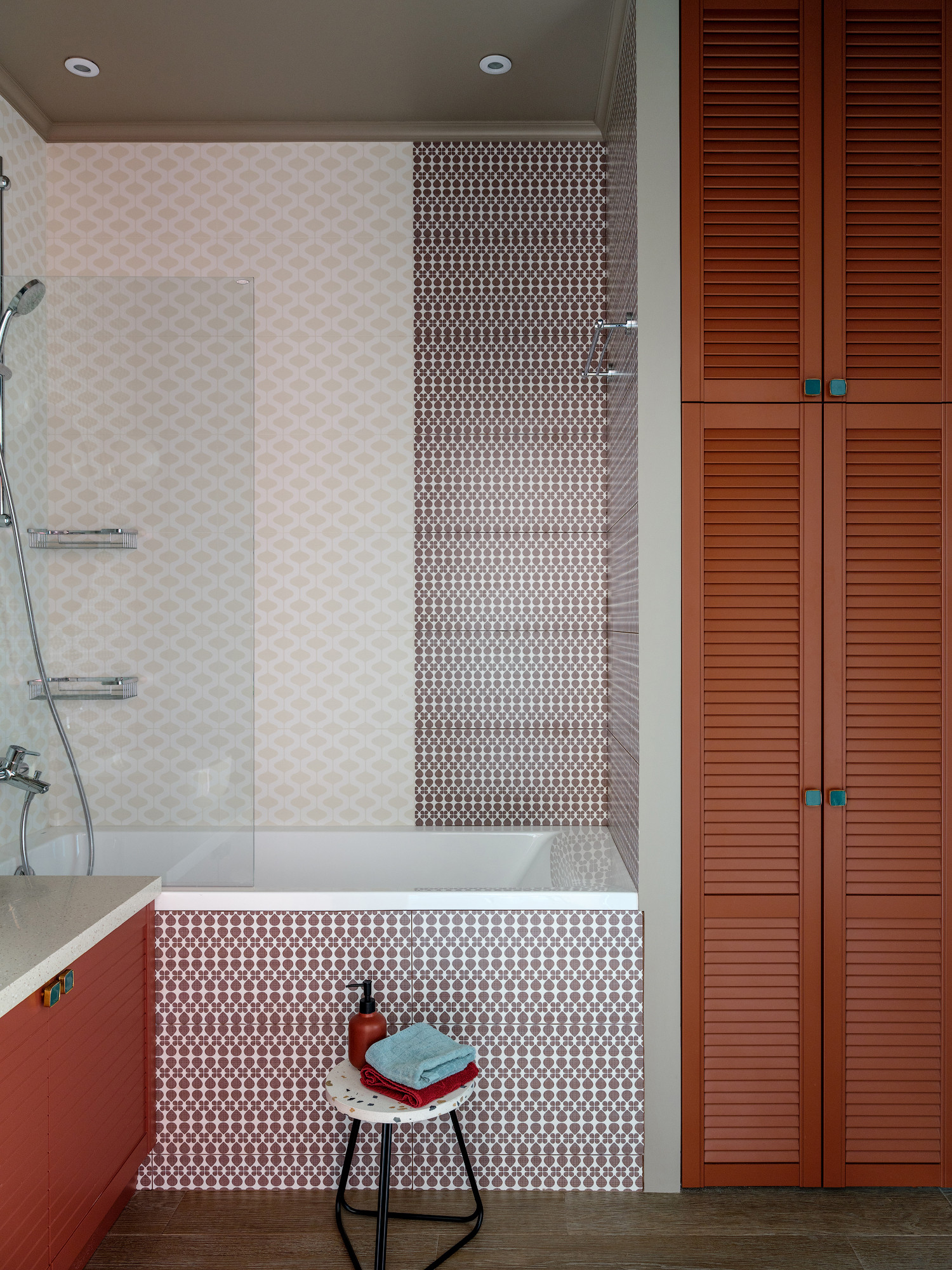 Houzz тур: Квартира в оттенках марсалы и розе