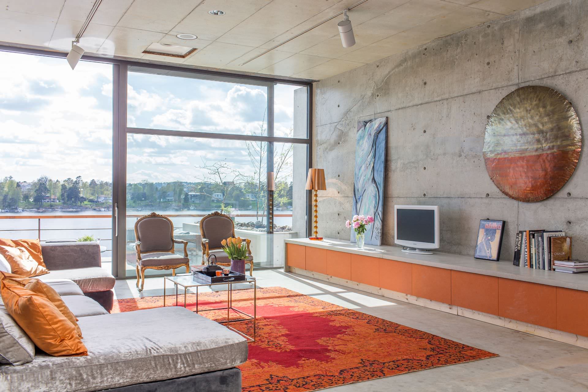 Houzz Швеция: Яркое солнце на утесе в Стокгольме