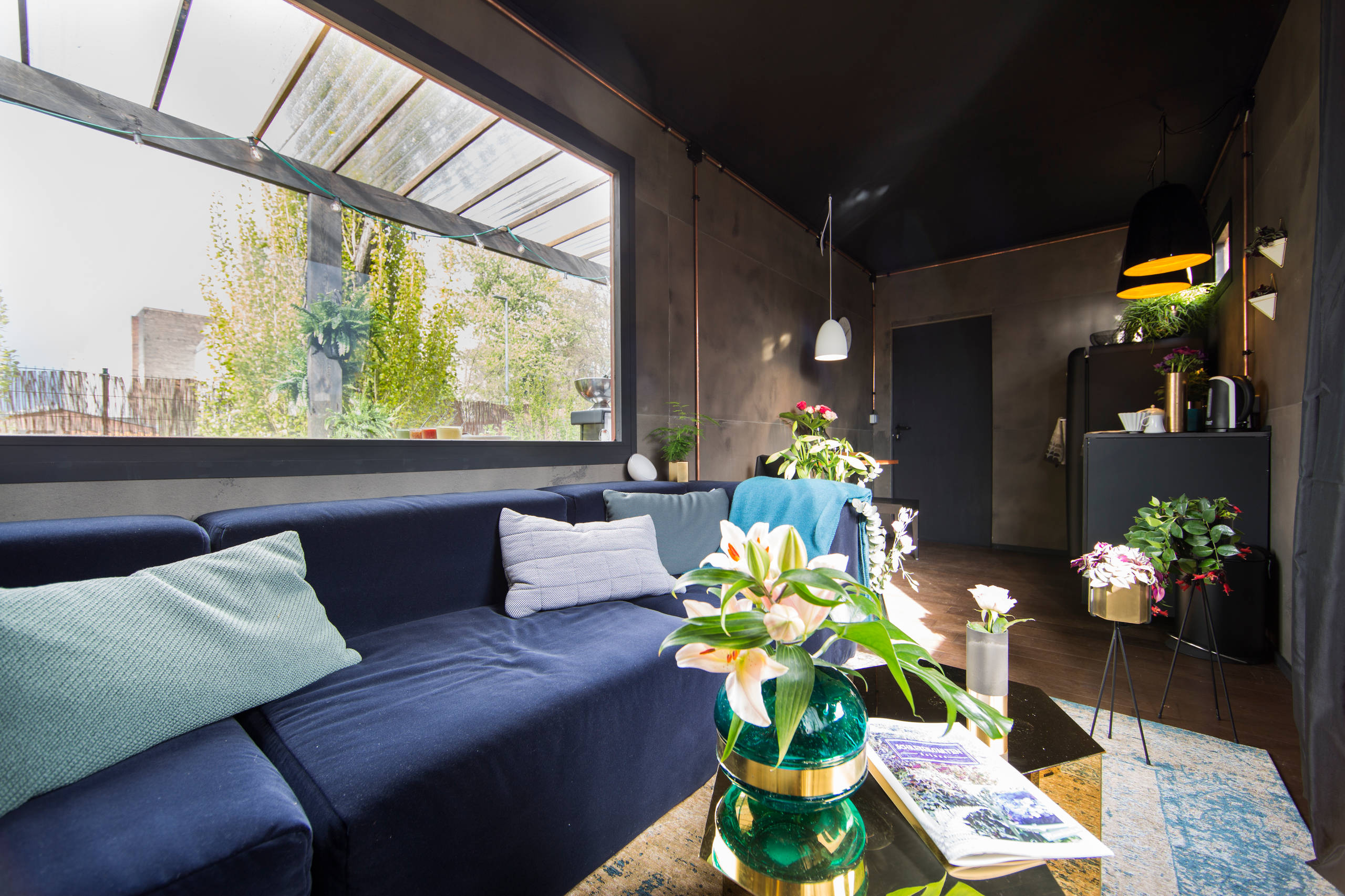 Проект недели: Временные апартаменты с садом... в центре города