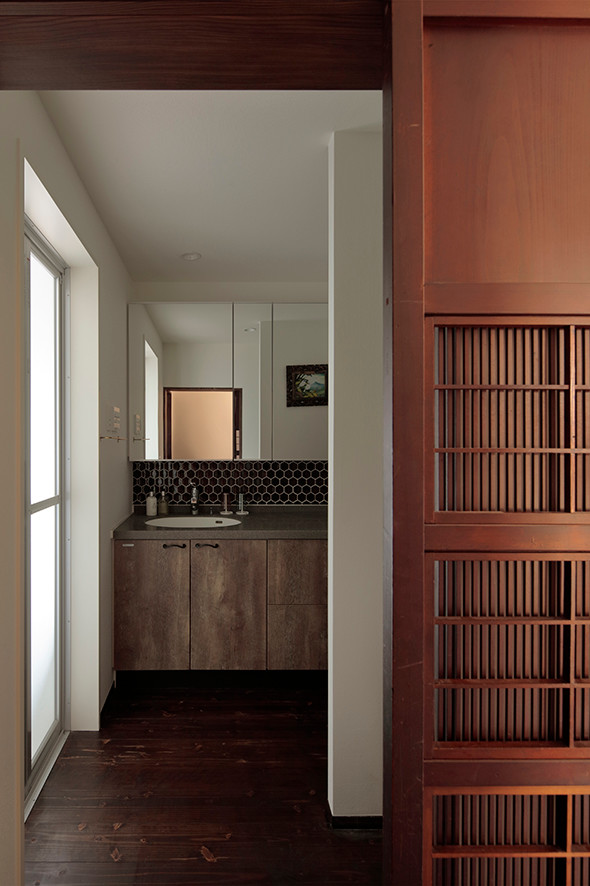 Houzz Япония: Дом с видом на сакуру и гнездом для чтения