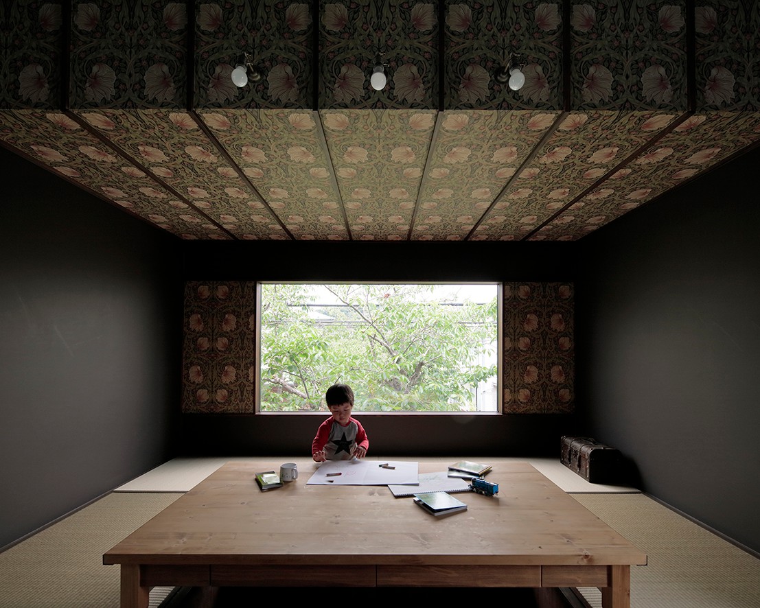 Houzz Япония: Дом с видом на сакуру и гнездом для чтения